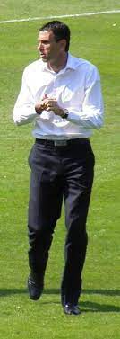 Born 15 november 1967) is a uruguayan professional football manager and former footballer. Gus Poyet Wikiwand