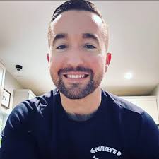 Are there any hosts or realtors in Cancun, Mexico, who can provide  information