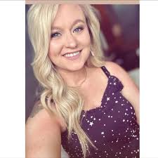 Beth Mitchell (@bethelrn88) • Instagram photos and videos