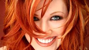 Ecco come trattarli e quali utilizzare per una chioma sana, purificata e luminosa. Capelli Grassi Quali Sono Le Cause E I Migliori Rimedi Per Contrastarli