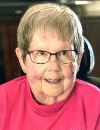 Mary Arnett's Instagram, Twitter & Facebook