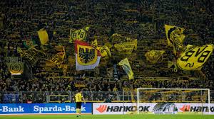 With a capacity of 81,365, signal iduna park creates a wild matchday atmosphere. Famous Stands In Football 10 Loudest Sections In The World
