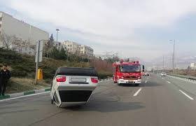 ماشین در جاده چمران در اصفهان / 1 جوان واژگون شد | مجله خانواده
