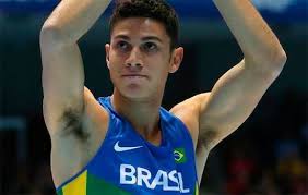 Thiago braz da silva is a brazilian athlete specializing in the pole vault. Thiago Braz E Ouro No Salto Com Vara