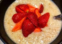 These easy oatmeal recipes will give you new reasons to rise and shine. Resep Sarapan Sehat Busui Simple Oatmeal Lowfat Overnight Oat Oleh Hany S Kitchen Cookpad