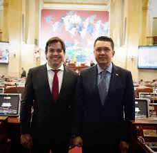 By simply completing the necessary consent forms at your oncologist's office, you will be able to enroll in my care plus and gain access to your personal health record (phr) online with the ability to review, save and print your health information and share it with your family and caregivers. Ya7jnbt0f1gotm