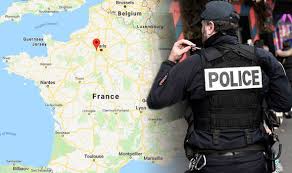 It is a banlieue located in the western suburbs of paris, 26.7 km (16.6 mi). Is It Safe In Paris Latest Travel Update After Stabbing In Trappes Leaves One Dead Travel News Travel Express Co Uk