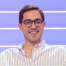 Tommaso zorzi, influencer 22enne e blogger di milano, è il personaggio televisivo del momento: Chi E Tommaso Zorzi Biografia Eta Fidanzato E Genitori