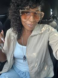 Dee Dee Pitts, can you please let this delusional daughter, Of mine.. Know  that you got me this for my son.. Vernell, so how did I steal her wind  chime.. Like she