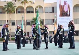 نيابة عن سمو وزير الحرس الوطني. Ø¨Ø§Ù„ØµÙˆØ± ØªØ®Ø±ÙŠØ¬ Ø§Ù„Ø¯ÙØ¹Ø© 29 ÙˆØ§Ù„Ø¯ÙØ¹Ø© 34 Ù…Ù† Ø·Ù„Ø¨Ø© ÙƒÙ„ÙŠØ© Ø§Ù„Ù…Ù„Ùƒ Ø®Ø§Ù„Ø¯ Ø§Ù„Ø¹Ø³ÙƒØ±ÙŠØ© ØµØ­ÙŠÙØ© Ø§Ù„Ù…ÙˆØ§Ø·Ù† Ø§Ù„Ø¥Ù„ÙƒØªØ±ÙˆÙ†ÙŠØ©