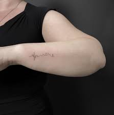 I Got Inked By The Amazing Fine Line Tattoo Artist Jakubnowitztattoo In Hamburg Germany Go Check Him Out This Tattoo Represents My Road Tattoo Ideen Sachen