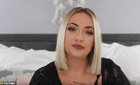 Geelong hairdresser assaulted a couple in their 30s for kissing outside a  nightclub