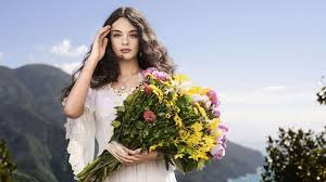 No need to register, buy now! Vincent Cassel Papa Poule In Support Of His Daughter Deva With Monica Bellucci On Her Last Shoot Archyde
