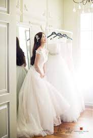 Pasangan fasha sandha dan aidil aziz bakal melangsungkan pernikahan pada penghujung bulan mac ini. Pre Wedding Magnificent Roof Top Scenes Hellomuse Com Korea Pre Wedding Promotion Wedding Gown Accessories Wedding Photoshoot Pre Wedding