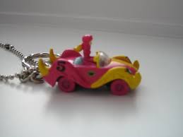Iwao takamoto said in an interview that he and jerry eisenberg created her as an afterthought, as joseph barbera had suggested that a woman be included in the wacky races cast. Tb2aztt Travel Bug Dog Tag Penelope Pitstop And The Compact Pussycat