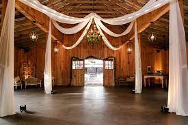 Rustic Mauve And White Wedding At The Delamater House Florida Wedding Venues Barn Wedding Venue Orlando Wedding Venues