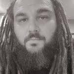 Chris Maniatis's Instagram, Twitter & Facebook