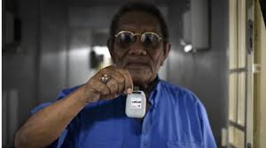 Tracetogether tokens are part of the tracetogether programme to speed up contact tracing and improve its accuracy. Singapore Hands Out Covid 19 Contact Tracing Devices To Seniors Cgtn