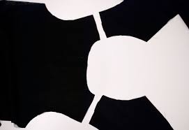 Um die menge an abfallgewebe zu minimieren, wollen wir vorangehen und das gewebe aufklappen und breit. Zauberermantel Nahen Kostenlose Nahanleitung Inkl Schnittmuster The Crafting Cafe