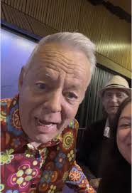 Meet The Best Guitarist, Tommy Emmanuel!