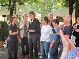 Sind wir doch nicht allein? Charismaradiergummi Fm4 Orf At