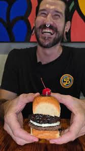 WOW!!! What an amazing, delicious and FUN night!! And what a tough night  for the judges!! (Burger pics to come!) Congratulations to this year's  winners of the Burger Showdown 6.0!!! 🏆 Chef