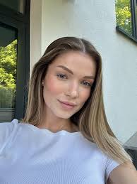 A L E S S A N D R A ☁️ (@alessandrawichert) • Instagram photos and videos