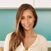 Eloise Kitchen's Instagram, Twitter & Facebook