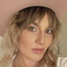 I'm excited to announce a new chapter! Next month I will begin a new role  as the Senior Director of Marketing at The Orchard in Nashville. Everything  is born from change and