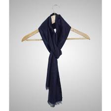 Translations of the phrase écharpe en cachemire from french to english and examples of the use of écharpe en translation of écharpe en cachemire in english. Echarpe 100 Cachemire Homme Cadeau Homme