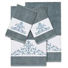 They're a good choice for beach towels and bath towels. Linum Home Textiles 4 Piece Scarlet Embellished Bath Towel Set