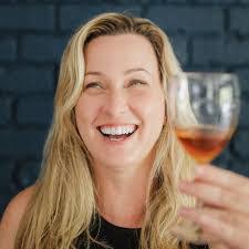 Jenni Mcleod's Instagram, Twitter & Facebook