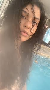 Jenna Mckinney's Instagram, Twitter & Facebook