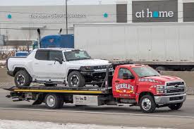 Flat towing a hummer h1. 2022 Gmc Hummer Ev Pickup Truck Spied Testing Production Chassis Parts Autoevolution