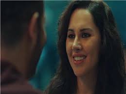 لمع فى دور زعيم العصابة فى فيلم (مافيا)، ولكنه لم يحظى بالشهرة الكافية، ثم عمل بعدها عدة أعمال منها كتابة السيناريو، وقدم أول سيناريو له بصحبة المخرج (مروان وحيد حامد) تحت اسم (إبراهيم الأبيض) وقام ببطوله. ÙŠØ§Ø³Ù…ÙŠÙ† Ø±Ø¦ÙŠØ³ ØªØ±ÙŠÙ†Ø¯ ØªÙˆÙŠØªØ± Ø¹Ù‚Ø¨ Ø­Ù„Ù‚Ø© Ù…Ù„ÙˆÙƒ Ø§Ù„Ø¬Ø¯Ø¹Ù†Ø© Ø¨ÙˆØ§Ø¨Ø© Ø£Ø®Ø¨Ø§Ø± Ø§Ù„ÙŠÙˆÙ… Ø§Ù„Ø¥Ù„ÙƒØªØ±ÙˆÙ†ÙŠØ©