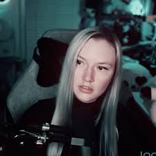 Jocelyn Stark's Instagram, Twitter & Facebook