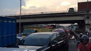Dapatkan info lowongan baru untuk pencarian ini. Arus Lalulintas Di Jalan Kaligawe Raya Semarang Terpantau Padat Merayap Tribun Jateng