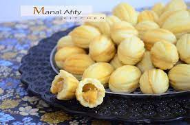 طريقة عمل الجوزية بالصور و الخطوات بسكوين الجوزية من أرقي أنواع البسكويت و يستعمل في صنعه جهاز معين مرف cooking recipes turkish desserts food and drink