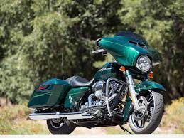 2015 Harley Street Glide Special Motorcycle Buyer S Guide On Common Tread