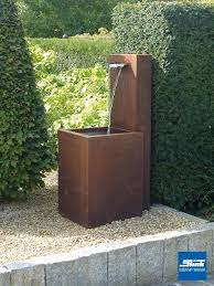 Das günstigste angebot beginnt bei € 130. Cortenstahl Standbrunnen Credo Mit Edelstahl Wasserfallbauteil Slink Ideen Mit Wasser