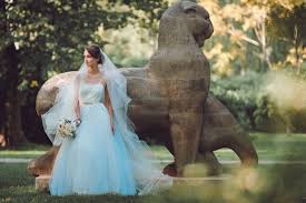 Großverkauf hellblaue brautkleider aus china hellblaue brautkleider großhändler über großverkauf, großverkauf und mehr bei alibaba.com. Brautkleider In Blau Fur Einen Originellen Und Zarten Look
