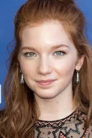 Annalise Basso Wiki, Biography, Age, Gallery, Spouse and more