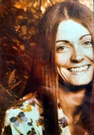 Renee Gillis's Instagram, Twitter & Facebook