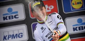 Daarom zou ook de duitse fietsenbouwer de transfer ondersteunen. Annemiek Van Vleuten Voor Twee Jaar Naar Movistar Zuiderse Cultuur Bevalt Me Enorm Wielerflits