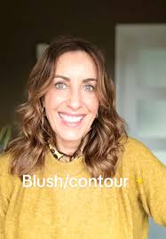 How to apply blush and contour