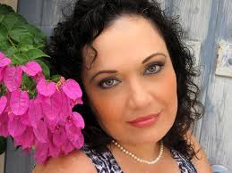 Lorena Robles (singer, guitarist)