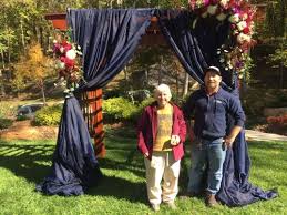 Florists, flower, flowers, wedding flowers, bouquets, kabloom, fruit baskets, funeral flowers, mothers day, valentines, easter, roses, plants, gourmet food baskets, tulips, orchids, daisies and more in chattanooga, tn. About Us Grafe Studio Chattanooga Tn