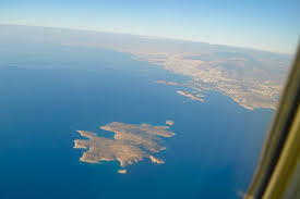 Poți economisi bani combinând bilete de avion de la furnizori diferiți, iar asta este ceea ce noi numim momondo mix. Atena Cu Ryanair 7 Motive Pentru A Zbura Aici Cu Compania PreferatÄƒ A Europenilor