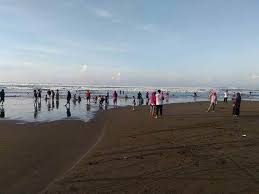 Asal usul pantai pandawa berasal dari epos mahabharata, dikisahkan bahwa kehidupan sang panca pandawa yang dikurung di dalam goa. Taman Payung Pantai Jetis Purworejo Rute Lokasi Harga Tiket Masuk