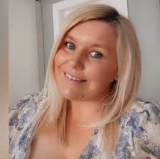 📚 Supporting Parents Through the Post-Primary School Process I know many  parents are currently dealing with the stress of securing post-primary  school places, navigating lottery systems, and managing waiting lists. As  your